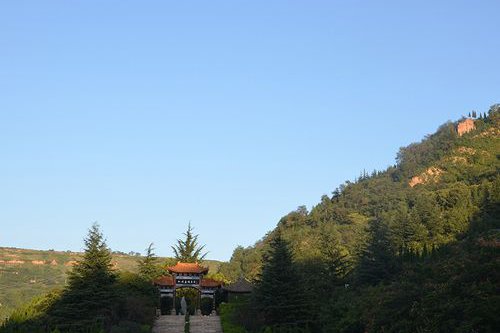 传统艺术立碑
